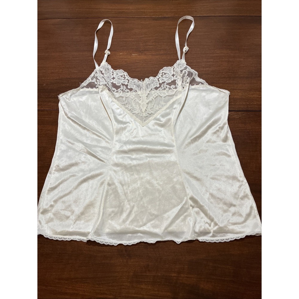 Vassarette Camisole Cami White Elegant Lace Nylon Satin Smooth Sz Large